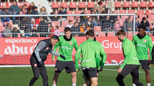 Míchel: “Echeverri ya está entrenando con nosotros, pero no está firmado”