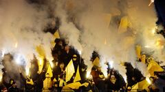Soccer Football - DFB Cup - Round of 16 - VfL Bochum v Borussia Dortmund - Ruhrstadion, Bochum, Germany - February 8, 2023  Borussia Dortmund fans with flares in the stands REUTERS/Wolfgang Rattay DFB REGULATIONS PROHIBIT ANY USE OF PHOTOGRAPHS AS IMAGE SEQUENCES AND/OR QUASI-VIDEO.