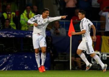 El Real Madrid ganó 2-0 al Sevilla en Cardiff con doblete de Cristiano Ronaldo. James fue cambiado por Isco en el minuto 72.  
