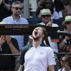 Cerúndolo no puede con Bublik y cae en la final de Gstaad