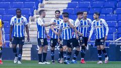 Los jugadores del Espanyol festejan uno de sus tantos.