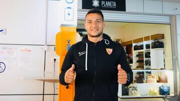 Rony Lopes, en el aeropuerto de Cluj.