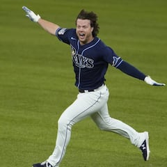 Brett Phillips se hiperventeló y recibió medicamento intravenoso tras victoria de Rays