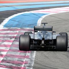 Pirelli exige que Hamilton y Rosberg prueben la F1 2017