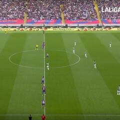 La pizarra de Xavi en entredicho: vean el gol que encajó tras el saque inicial