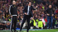 Emery en el partido entre el Bar&ccedil;a y el PSG.