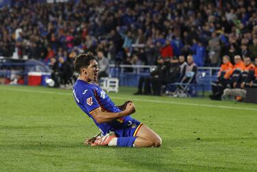 
El centrocampista getafense sigue creciendo. El escudero ideal para Luis Milla. Además, segundo partido consecutivo que ve portería.