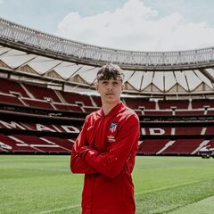 El Atlético blinda a Paco Esteban, el ‘Niño’ que pulirá Fernando Torres