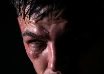 El BKB (Bare-knuckle boxing) es el deporte del boxeo sin el uso de guantes de boxeo u otro acolchado en las manos de los participantes.