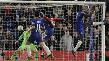 El United y Alexis reviven para eliminar a Chelsea de la FA Cup