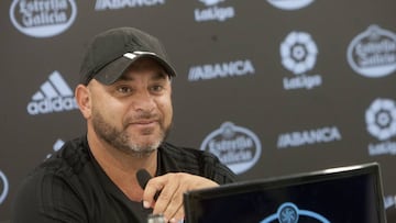 Antonio Mohamed, durante una rueda de prensa en las instalaciones del Celta.