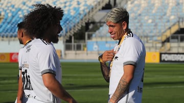 Futbol, Colo Colo vs Huachipato.
Supercopa 2024
Los jugadores de Colo Colo celebran con la copa durante el partido por la Supercopa 2024 contra Huachipato realizado en el Estadio El Teniente de Rancagua, Chile.
13/11/2024
Jonnathan Oyarzun/Photosport
Football, Colo Colo vs Huachipato
Supercopa 2024
Colo Colo’s players celebrates with the cup during the Supercopa 2024 against Huachipato match held at the El Teniente stadium Rancagua, Chile.
13/11/2024
Jonnathan Oyarzun/Photosport
