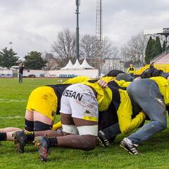 El erótico patrocinio para un partido de rugby en Francia