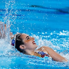 Mireia y Dennis van por libre