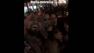 Vidal mostró su carrete a puro reggaetón en Alemania