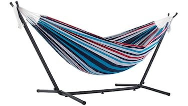 Tu verano, mejor con esta hamaca con soporte que se puede colocar en todas partes