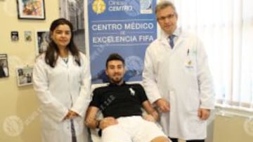Moi Gómez, cedido un año