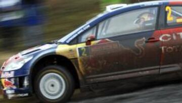 <b>SEXTO.</b> El piloto finlandés Jari-Matti Latvala comanda el Rally de Gales tras la disputa de seis de los ocho tramos de la primera jornada, seguido por Sebastien Loeb. Dani Sordo es a 32 segundos del líder.