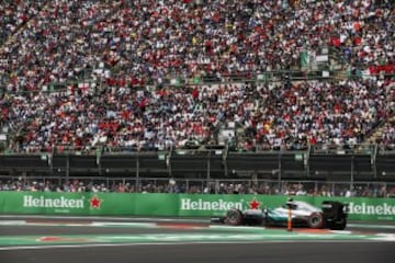 Este sábado se llevó a cabo la calificación del Gran Premio de México, y así se vivió el ambiente en el Autódromo Hermanos Rodríguez.