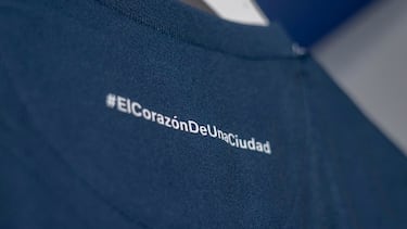 El Legan¨¦s ¡®pinta¡¯ su camiseta con el famoso atardecer de Butarque