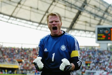 Fue titular en el Mundial de Corea-Japón 2002, donde fue nombrado como el mejor jugador a pesar de fallar en la final contra Brasil. Solo recibió tres goles en la competición.