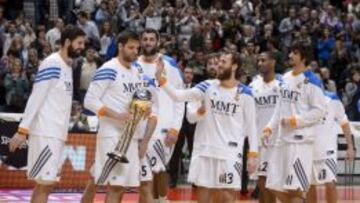 El Real Madrid ofrece la Copa y la Minicopa a su afición