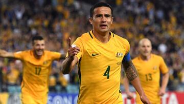 Tim Cahill celebra uno de sus goles.