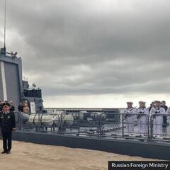 Cazan un buque de guerra ruso ‘camuflado’ en uno de los pasos críticos de Europa: “Es muy poco común”