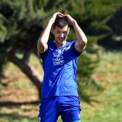 César Montes se apunta al proyecto de Segunda