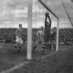 Superioridad rojiblanca en
19 duelos en El Molinón