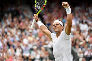 Rafael Nadal celebra el punto que le valió el segundo set