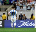 Messi sufre desde los once pasos en Copa América