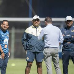 América busca su último atacante en Europa