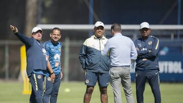 América busca su último atacante en Europa