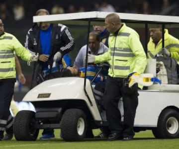 Gignac leaves the pitch injured and is a doubt for the return leg