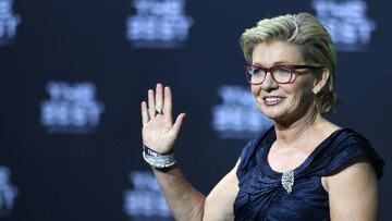 Silvia Neid, premiada con el The Best a la mejor entrenadora de fútbol femenino.