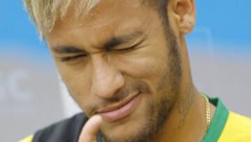 Neymar, antes del partido ante Brasi.
