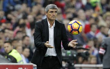 El ex entrenador del Málaga se encuentra actualmente sin equipo. 











