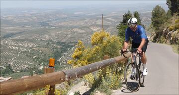 La subida, catalogada de tercera categoría, se subió en parte en La Vuelta 2015, con victoria de Esteban Chaves. En esta ocasión, se tratará de una ascensión inédita al ser un desenlace todavía más elevado, acabando a más de 1.000 metros de altitud.