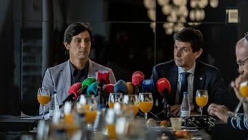 El director deportivo, con el presidente