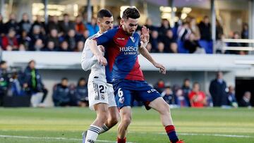 Moi Gómez frente al Real Madrid.