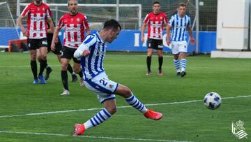 Alex Sola hará la pretemporada a las órdenes de Imanol