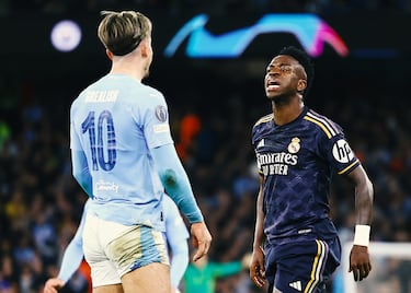 Vinicius Júnior tuvo sus más y sus menos con el jugador inglés Jack Grealish.