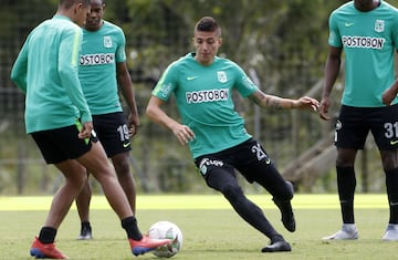 Atlético Nacional se prepara para el duelo ante Independiente Santa Fe en la Copa Águila 