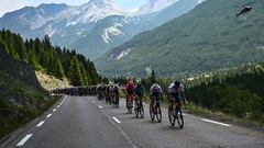 El pelotón durante la duodécima etapa del Tour de Francia 2022.