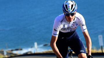 Chris Froome, durante un entrenamiento en California con el maillot del Israel Start-Up Nation.