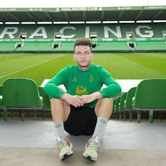 El Alavés pregunta por la situación de Iñigo Vicente en el Racing