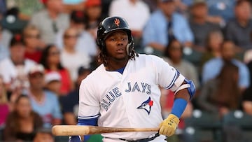 Posici¨®n: 1B
Equipo: Blue Jays
Premio Hank Aaron de la Liga Americana
Silver Slugger de la Liga Americana