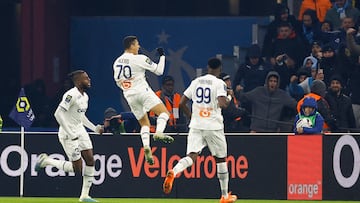 Soccer Football - Ligue 1 - Olympique de Marseille v AS Monaco - Orange Velodrome, Marseille, France - Jauary 28, 2023 Olympique de Marseille's Alexis Sanchez celebrates scoring their first goal with teammates REUTERS/Eric Gaillard