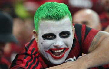 Soccer Football - Copa Libertadores - Semi Final - Second Leg - Flamengo v Gremio - Maracana Stadium, Rio de Janeiro, Brazil - October 23, 2019   Flamengo fan before the match   REUTERS/Sergio Moraes